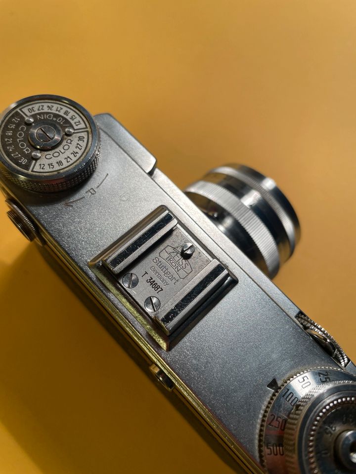 Contax IIa Rangefinder, analogue Camera in Berlin