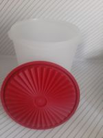 Tupperware Behälter 17 cm hoch, Durchmesser= 13,5 cm Baden-Württemberg - Weinstadt Vorschau