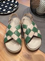 Alohas Sandalen grün weiß Gr. 39 - neuwertig Niedersachsen - Edewecht Vorschau
