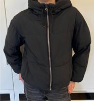 Winterjacke Bershka,Gr. XS, schwarz Nordrhein-Westfalen - Schwerte Vorschau