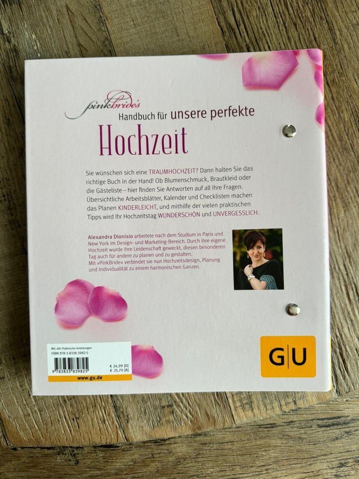 Handbuch für unsere perfekte Hochzeit - pinkbrides in Berlin