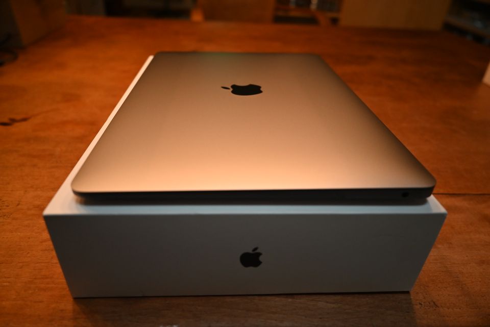 MacBook Air 13" 2020 512GB 8GB 1,2 GHz Quad-Core Intel Core i7 in Irmenach