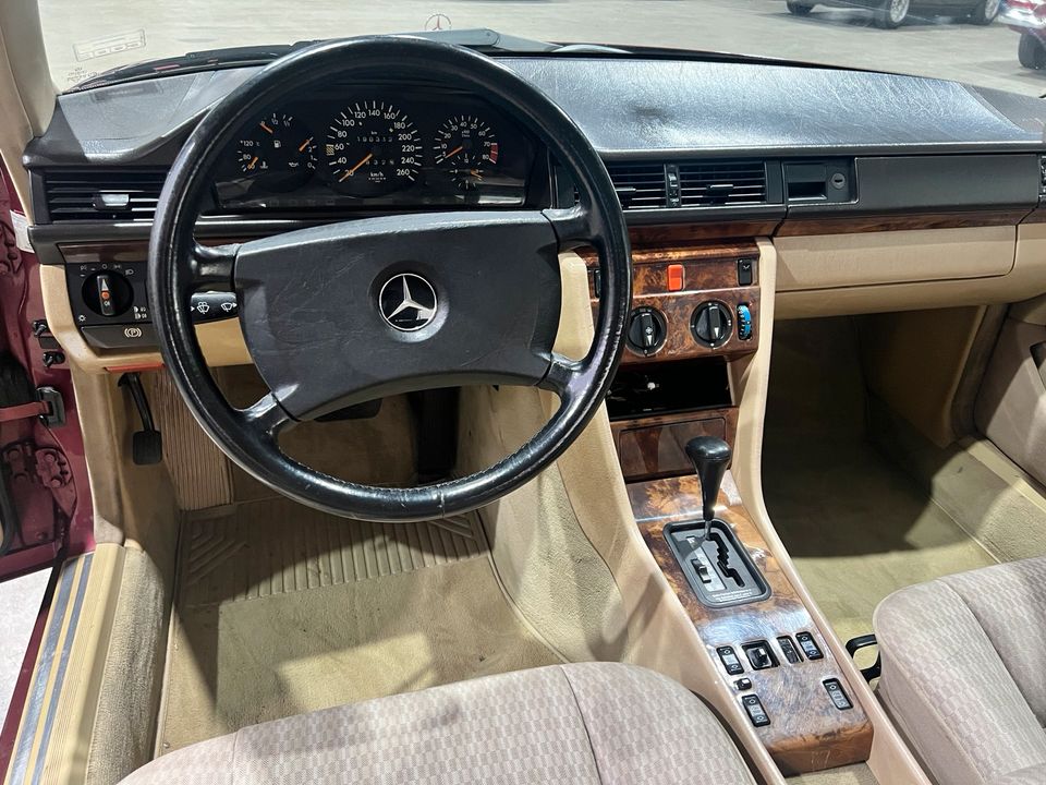 MERCEDES-BENZ 300 CE 24V W124 COUPE | AUTOMATIK | SCHECKHEFT in Aitrach