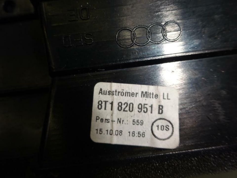 Audi A4 8K A5 8T Lüftungsdüse Luftausströmer Mitte 8T1820951B in Bönnigheim