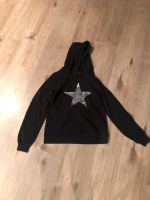 Schwarze Kapuzenpulli  H&M Gr.170 Nordrhein-Westfalen - Monheim am Rhein Vorschau