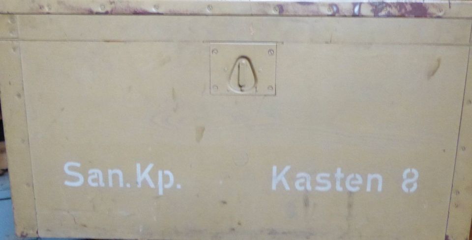 Sanitätskasten Rotes Kreuz Militaria WK2 Sanitätskompanie Kasten8 in Uetze