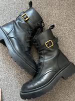 Zara Stiefel in Größe 37 Hessen - Offenbach Vorschau