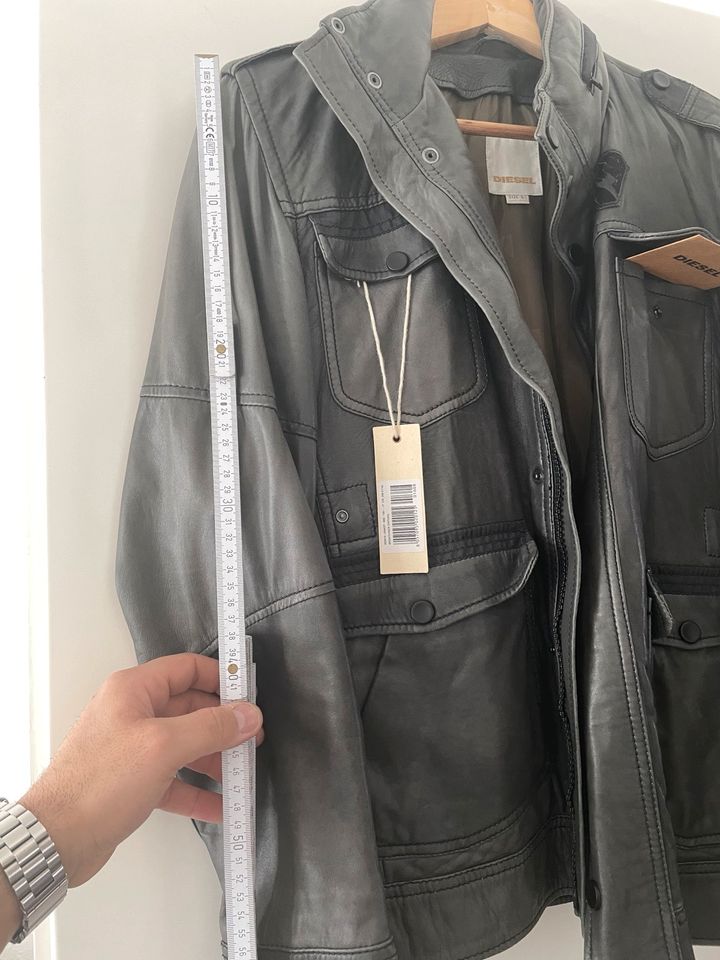 Diesel Leder Jacke Gr L top Zustand neuwertig in Friedrichshafen