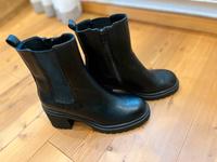 Stiefelette, Größe 39, in schwarz Bayern - Rentweinsdorf Vorschau