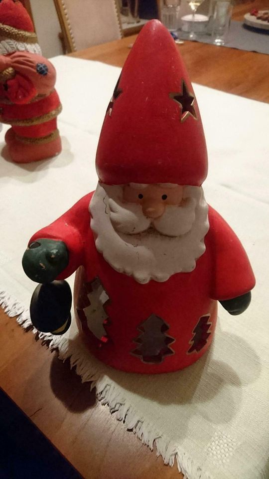 Figur Deko Weihnachtsmann Nikolaus in Homburg