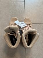 Basketball Schuhe Damen Gr. 38 Neu Hessen - Gründau Vorschau