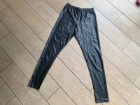 Leggings Kunstleder-Optik Gr. XS Glamorous Duisburg - Rheinhausen Vorschau