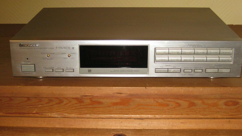 Pioneer F-550 RDS Tuner champagner/gold in Goldelund