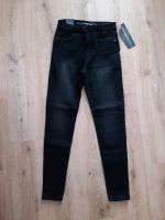 Jeans schwarz high rise waist gr 38 neu mit Etikett Brandenburg - Falkensee Vorschau