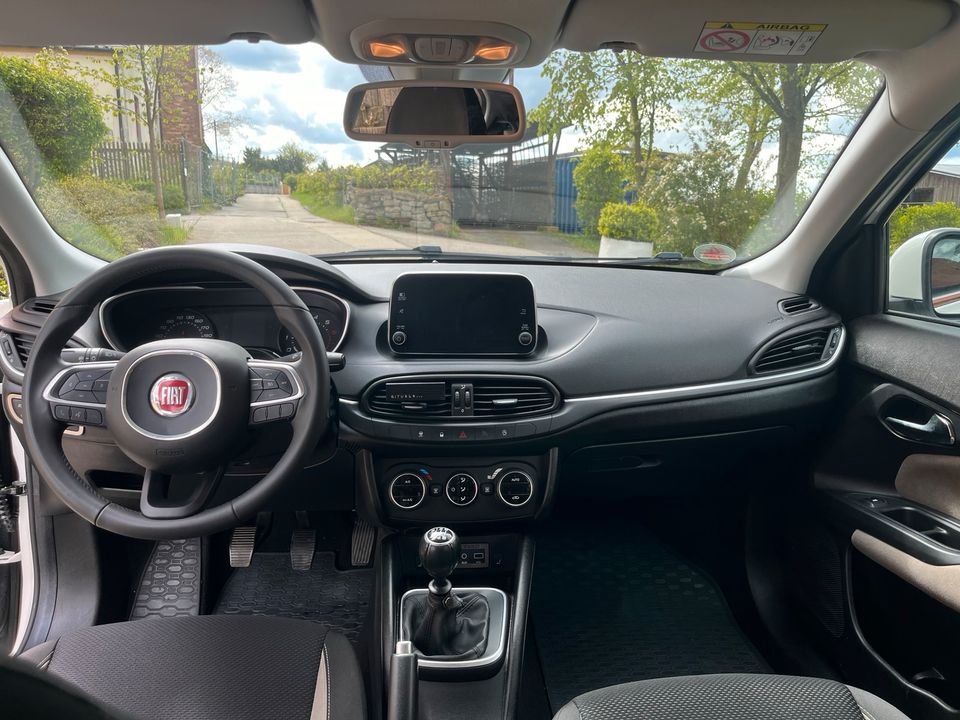 Fiat Tipo 1.4 Jet Lounge SITZHEIZUNG BLUETOOTH TEMPOMAT in Pirna
