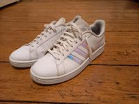 Adidas sneaker gr.42 weiß Niedersachsen - Oldenburg Vorschau