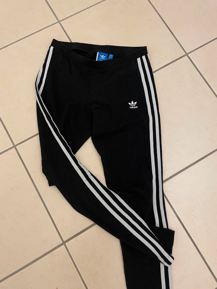 Adidas Leggins, Größe S in Lüneburg