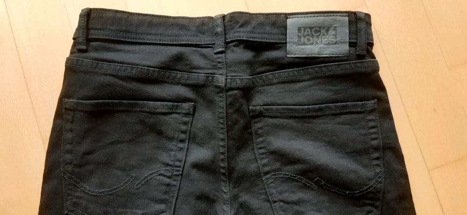 Jeans Jack & Jones schwarz 158 Neu in Salzkotten