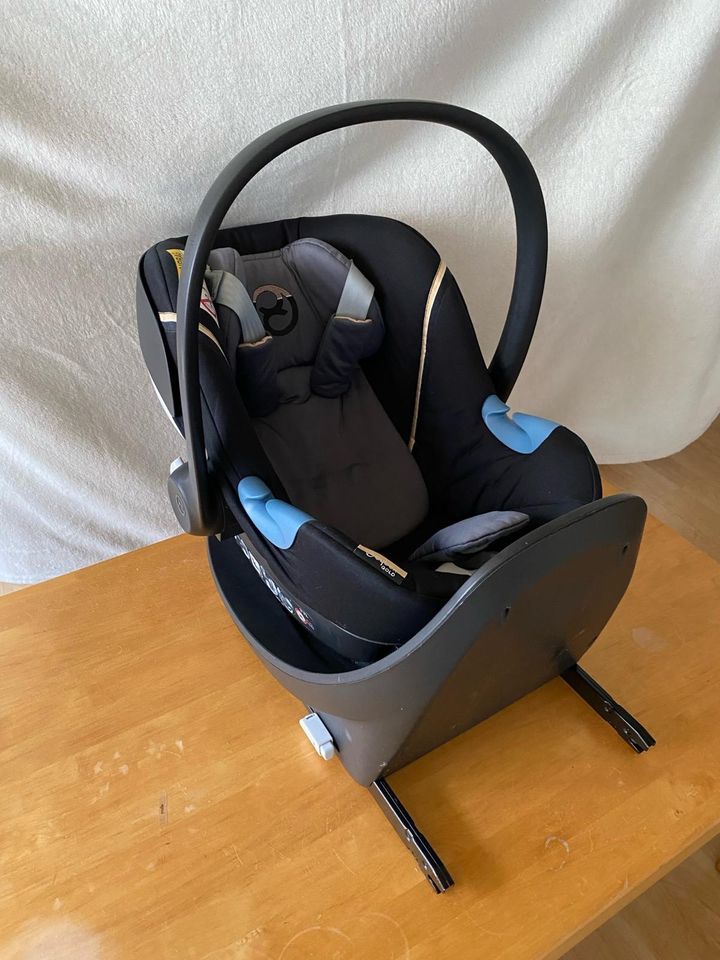 Kindersitz Cybex Aton M i-Size + Base in Nürnberg (Mittelfr)