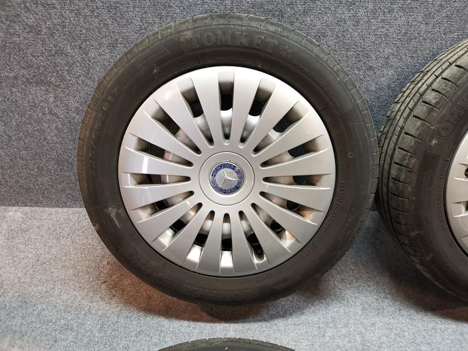 4x 17zoll Vito Viano W639 W447 Stahlfelgen + Sommerreifen 2022 in Wolfsburg