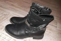 Stiefelette Leder Jana schwarz Gr. 37 neuwertig Sachsen - Hoyerswerda Vorschau