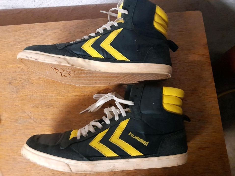 Hummel hohe Handball Schuhe coole grün gelbe Farbe alles ok Gr 44 in Köln