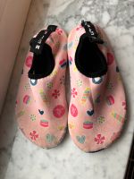 Badeschuhe Kinder Mädchen 30/31 rosa Eis herze Nordrhein-Westfalen - Moers Vorschau