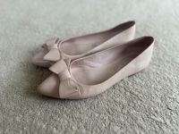 Unisa Leder Ballerina nude Puder Rose Gr. 38 top Schuhe Nordrhein-Westfalen - Grefrath Vorschau