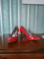 Pumps aus rotem Lackleder Berlin - Biesdorf Vorschau