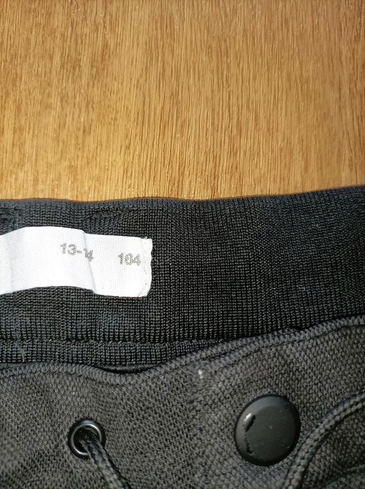 Zara Hose Stoff Stoffhose Gr. 164 in Fritzlar