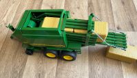 Bruder® Spielfahrzeug-Anhänger John Deere Grossballenpresse Kreis Ostholstein - Malente Vorschau