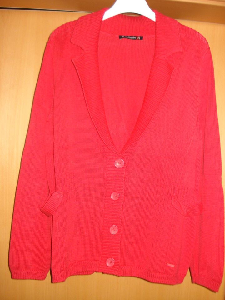 Strickjacke Betty Barclay, Gr. 44, ro in Jevenstedt