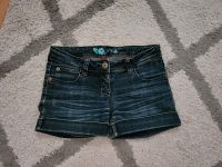 Mädchen Jeans Shorts in Gr.S zu verkaufen Niedersachsen - Papenburg Vorschau