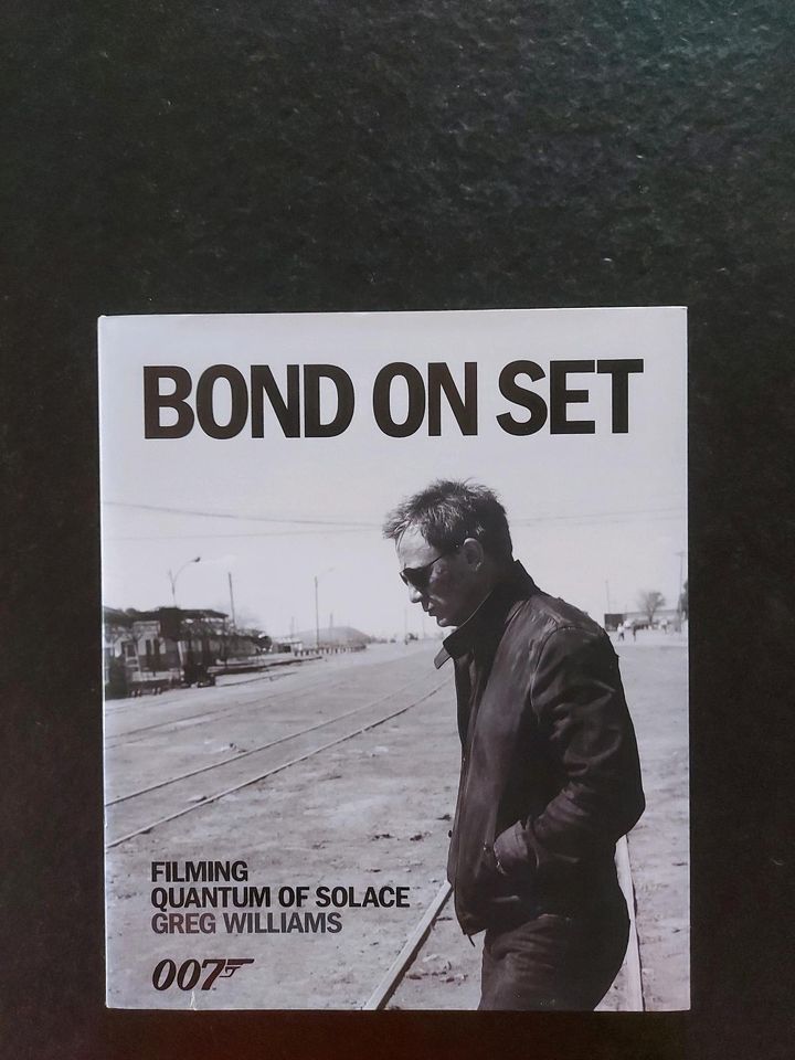 BOND ON SET Filming Quantum of Solace Greg Williams in Gablingen