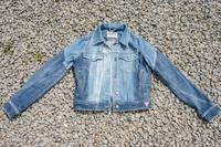 Perfekte GUESS-Jeansjacke Größe M, blue NEUWERTIG Bayern - Essenbach Vorschau