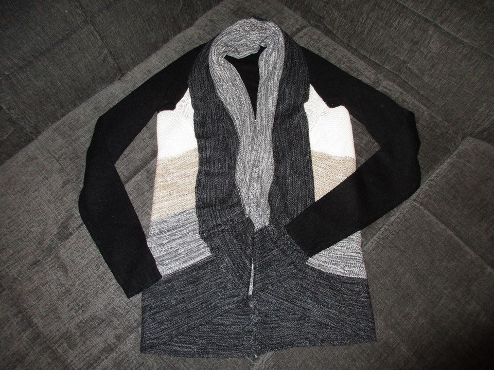 Modell: Cardigan Jacke Strickjacke von BLIND DATE Gr.34 in Lippstadt