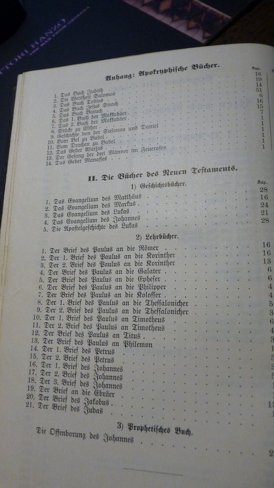 Bibel von 1912 geprägter Einband guter Zustand,Schuber in Gemünden