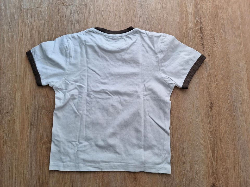 Sehr Guter Zustand Wunderschönes neuwertiges Jungen T-Shirt Gr110 in Regensburg