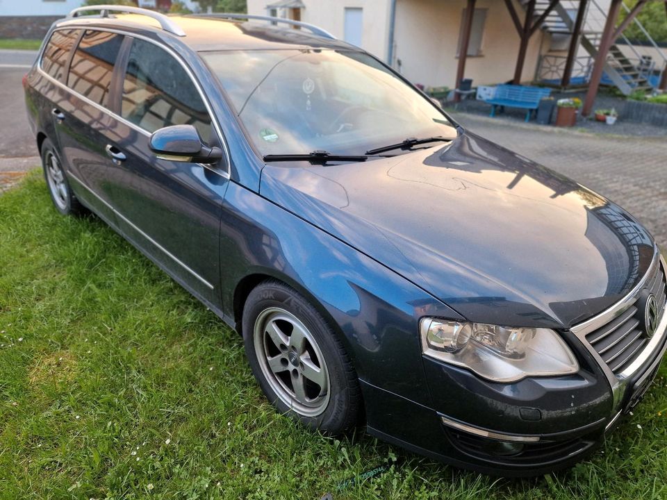 Volkswagen Passat automatik in Hahn