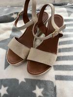 Marco Tozzi Sandale Keilabsatz 40 beige Hessen - Hanau Vorschau