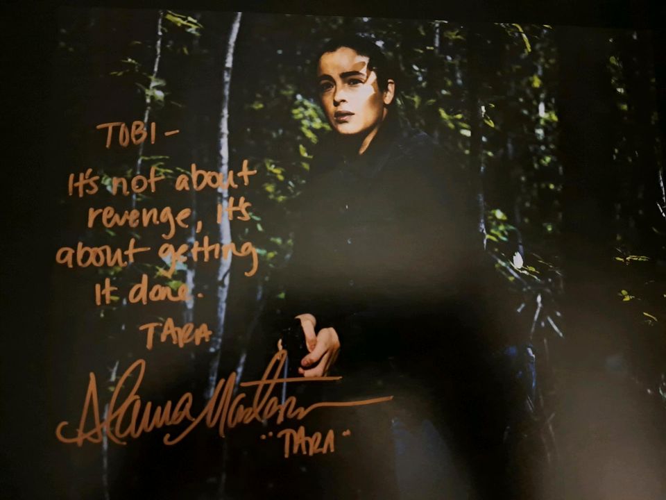 ALANNA MASTERSON Autogramm 20x25cm cm THE WALKING DEAD Tara in Kassel