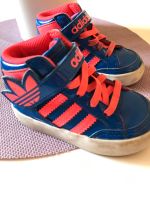 Adidas schöne Lack Sneaker Schuhe Gr.20 Mädchen Nordrhein-Westfalen - Solingen Vorschau