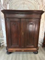 ANTIKER BAROCKSCHRANK LOUIS XV 18 TES JHDT EICHE MASSIV BAROCK SCHRANK - Versand möglich 99 Euro - Wir sind für Sie da lokal in 86830 Schwabmünchen oder online ARTHOME24 Bayern - Schwabmünchen Vorschau