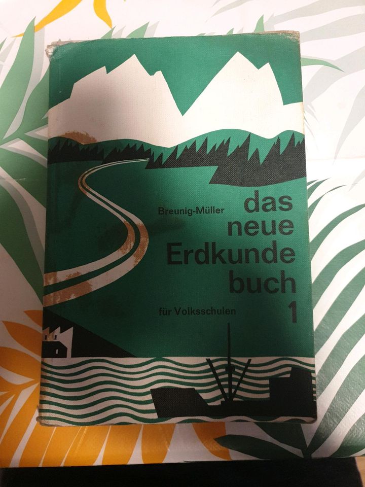 Das neue Erdkundebuch in Nördlingen