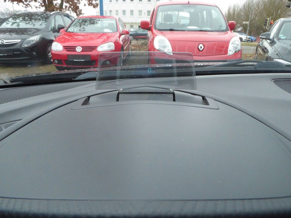 Mazda 3 Lim. Sports-Line Head up Display Navi Xenon in Minden