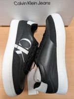 Größe 44:Calvin klein Sneaker schwarz weiß Nordrhein-Westfalen - Herzebrock-Clarholz Vorschau