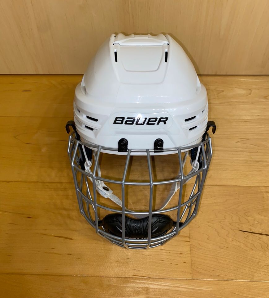 Bauer Reakt 85 M Eishockeyhelm *Neu* *inklusive Versand* in Bietigheim-Bissingen