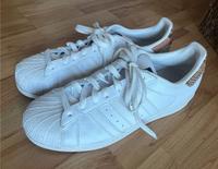 Adidas Superstar Sneaker in Größe 41 1/3  *Leder* weiß Nordrhein-Westfalen - Unna Vorschau