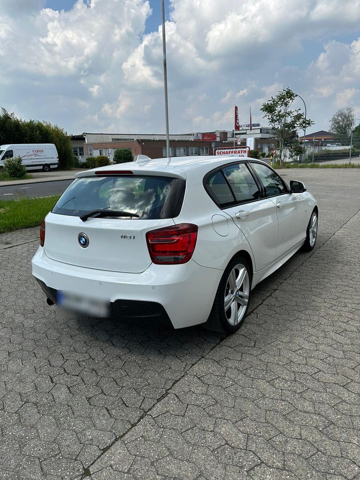 BMW 116i M-Paket *Alcantara* in Mönchengladbach