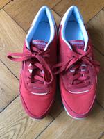 Reebok Turnschuhe, Größe 38,5, Farbe Rot München - Bogenhausen Vorschau